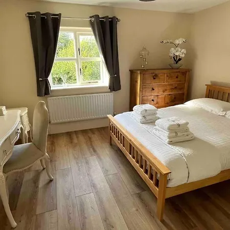 Hillcrest Lodge, Private On Lough Corrib, Oughterard 골웨이